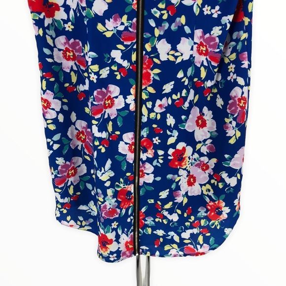 Yumi Kim Love Potion Mini Dress in Blue Floral Zippered Back size Medium - Picture 7 of 11